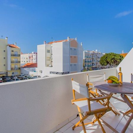Bright 1Bdr Apartment W/Balcony By Lovelystay ヴィラ・レアル・デ・サント・アントニオ エクステリア 写真